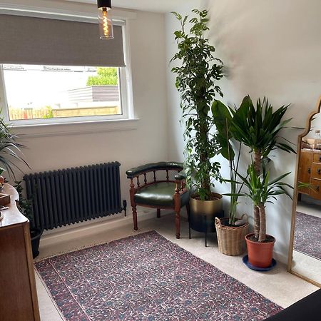 Private Room With Separate Shower And Free Parking Edinburgh Eksteriør bilde